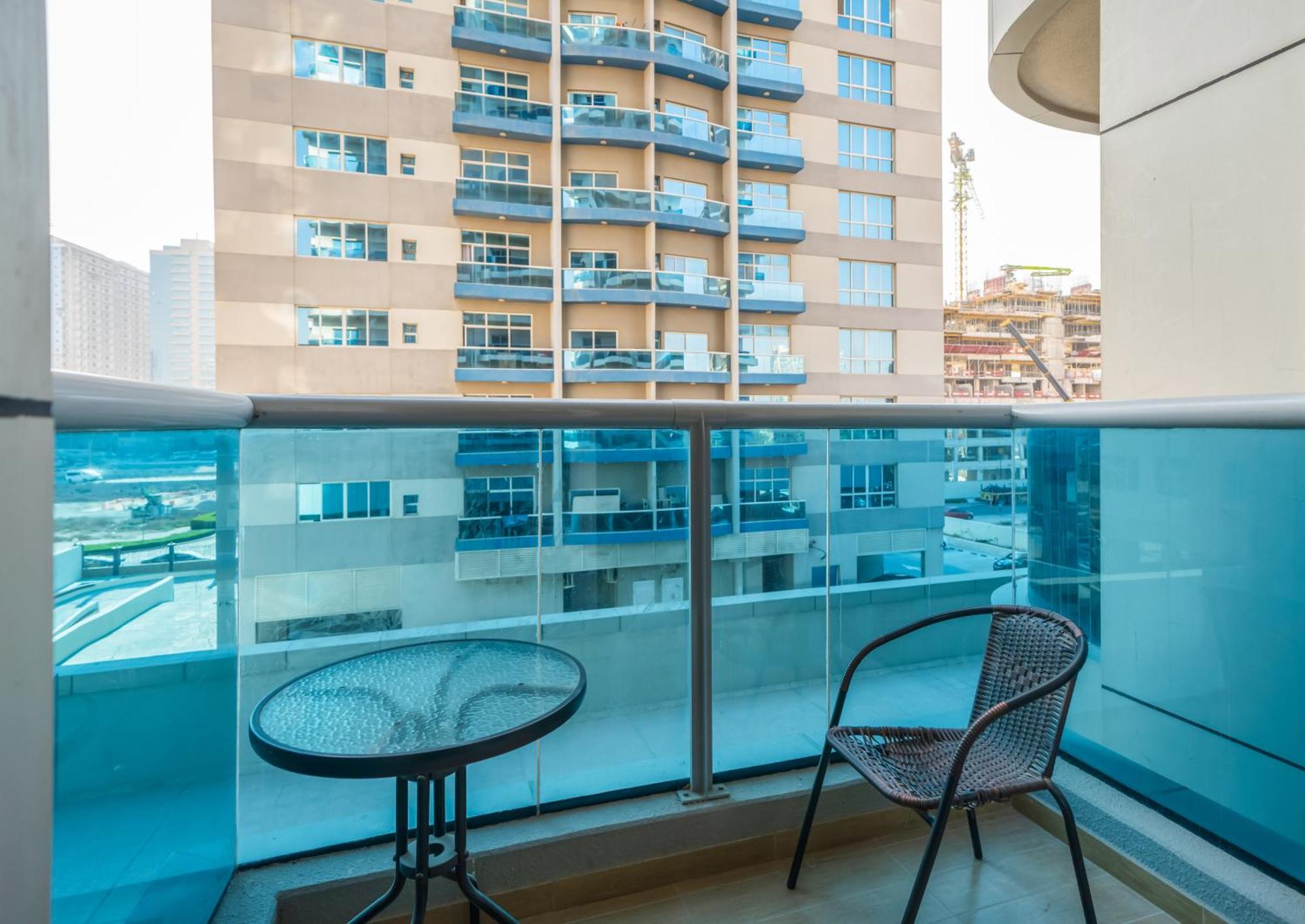 Live Spacious 3Br Apartment All En Suite & Balcony Dubai Bagian luar foto